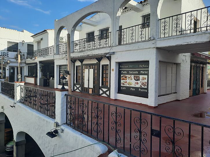 Inversi&oacute;, producte de banc 3 locals a la venda Empuriabrava centre